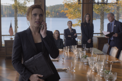 At the family gathering, my sister declared: ‘Sign the deed to the $8.4 million estate over to me:’ When i refused, my mother angrily slapped me in front of everyone. She said: ‘You have no other choice-do as you’re told.’ The lawyer stared at her and whispered, ‘Do you know who actually… ; Immediately, the entire room fell silent…?